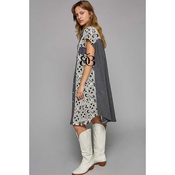 POL Short Sleeve Crochet Lace & Thermal Button Down Long Collared Shirt - Picture 4 of 9